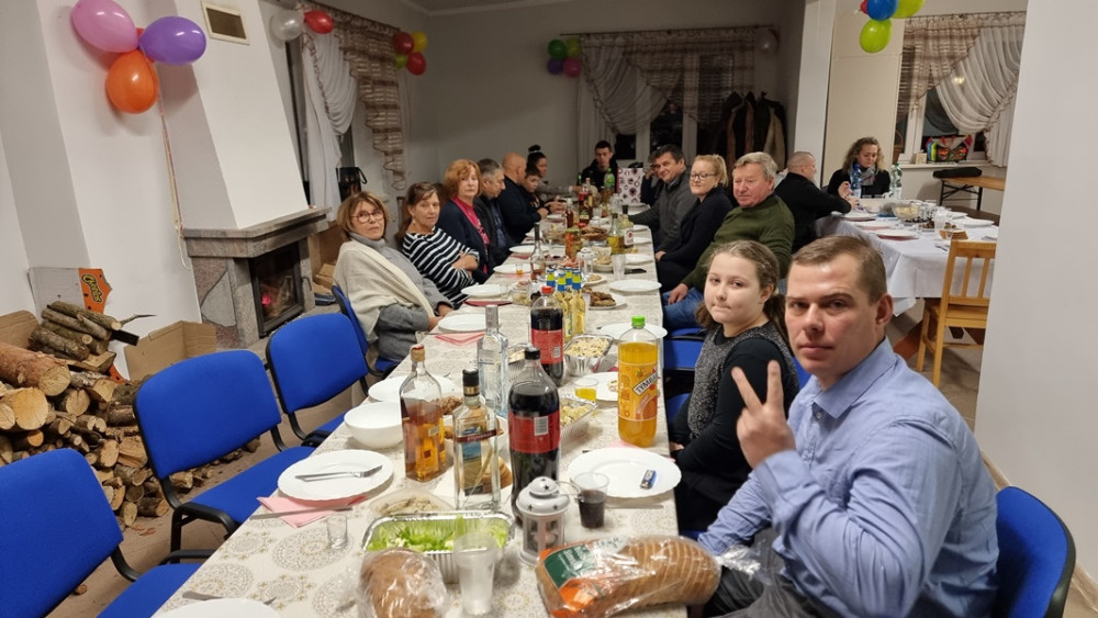 biesiada, impreza, ludzie, stoły,