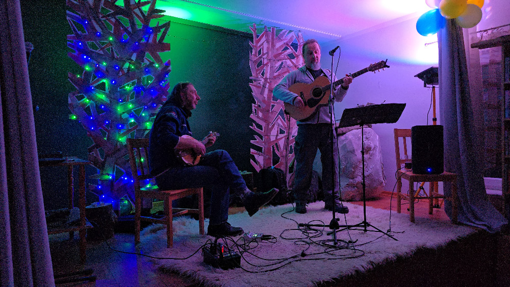 koncert, gitara, śpiew,