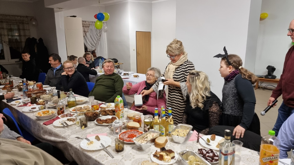 losowanie, karteczki, ludzie, zabawa, świetlica, kuty, andrzejki,