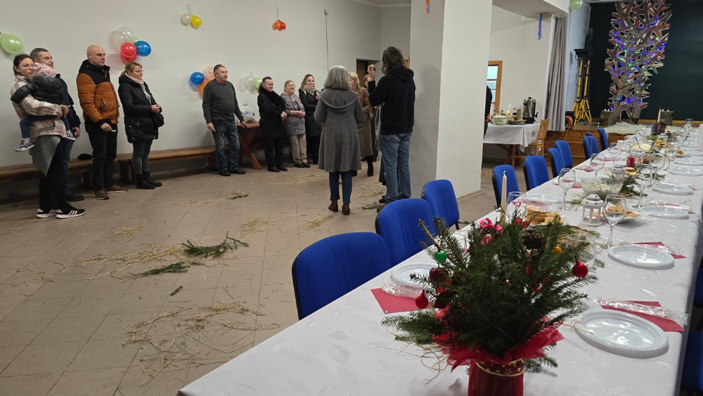 sala, świetlica, wigilia, mieszkańcy kuty, kgw kuty,