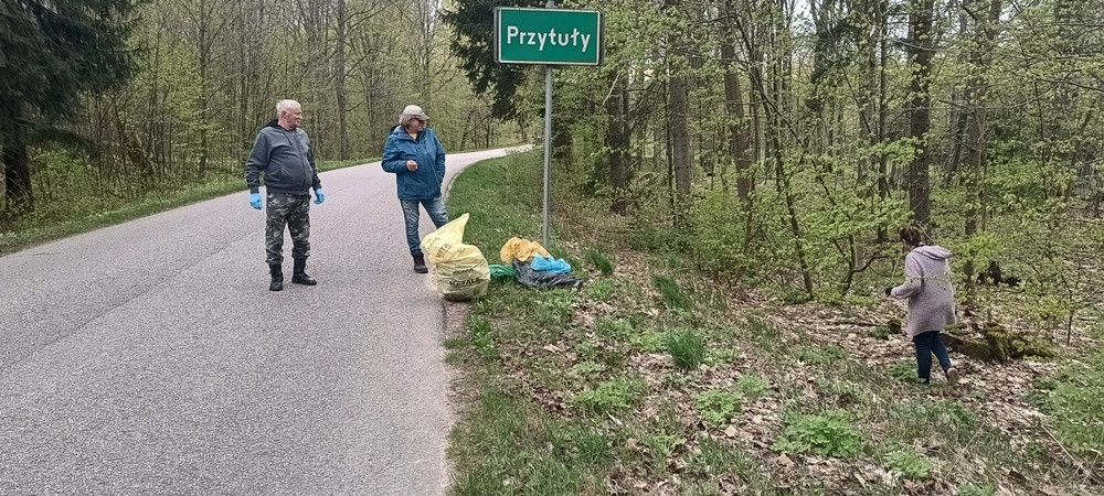 sprzątanie wsi, przytuły, czysta wioska, czyste mazury,