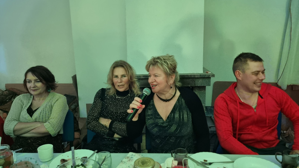 mikrofon, kobiety, zabawa, śpiew,