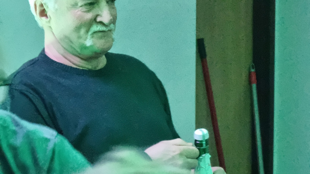 szampan, dwunasta w nocy, północ,